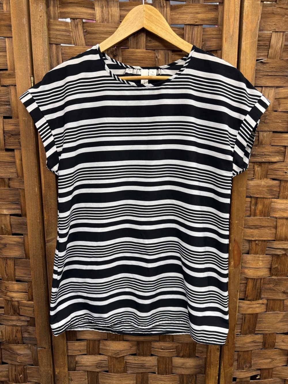 Tacera Black and White Striped Short-Sleeve Tee